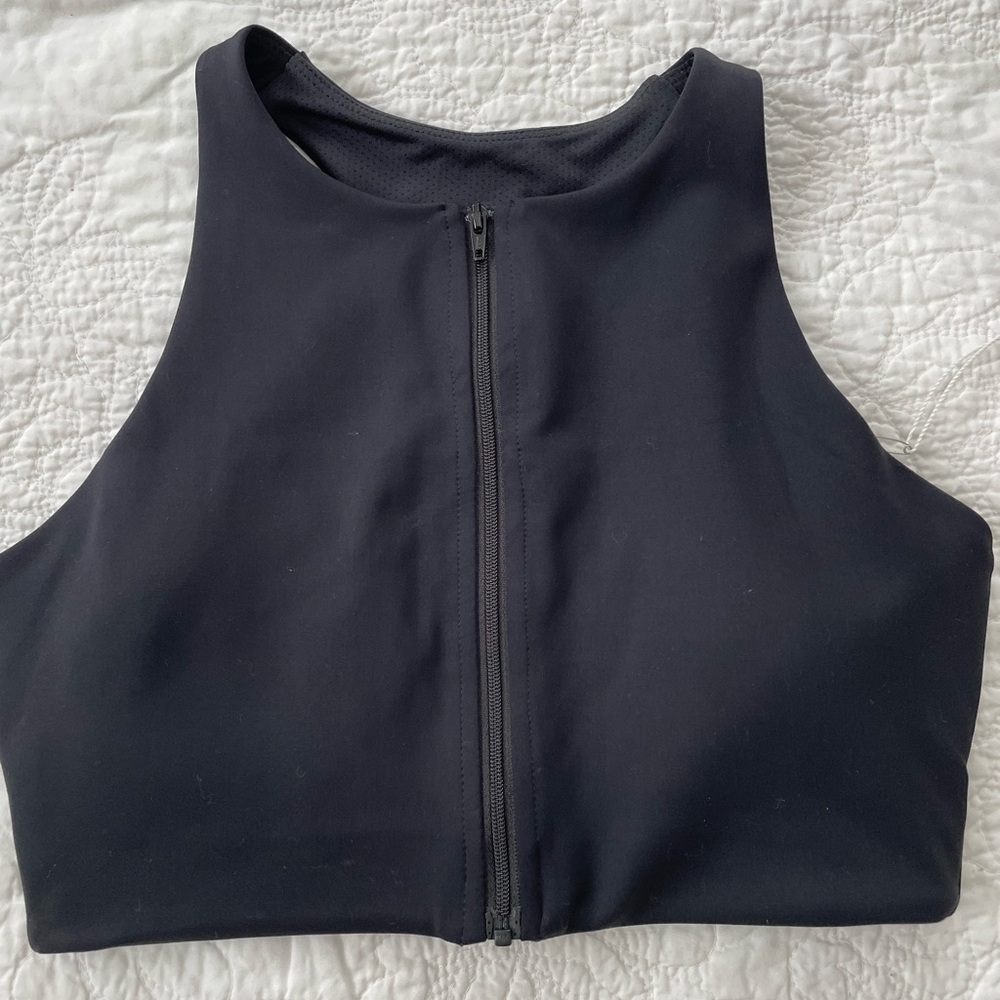 Crop Shop Boutique (CSB) Activluxe Dawn Zip Crop Sports Bra in Black Size S, NWT